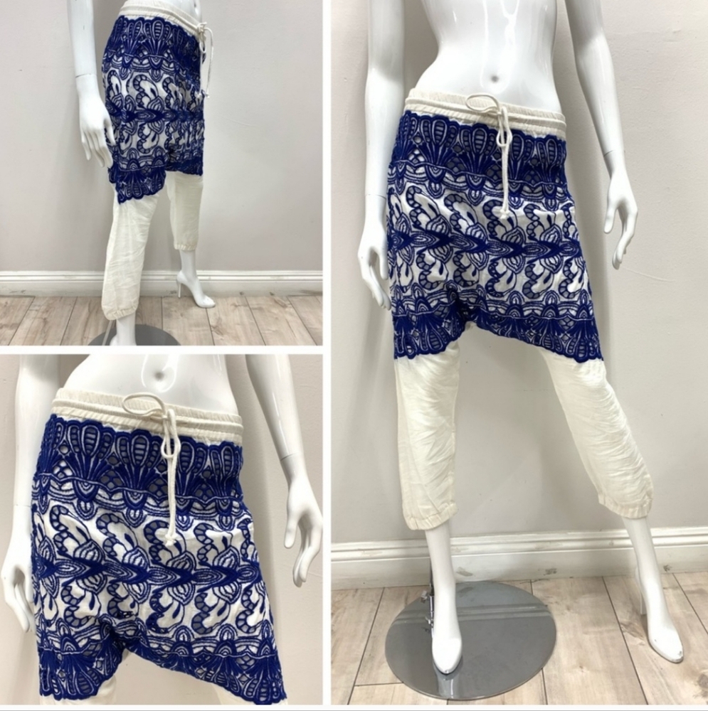 NWT Womens Gypsy Royal Blue And Ivory Crocheted Harem Pants